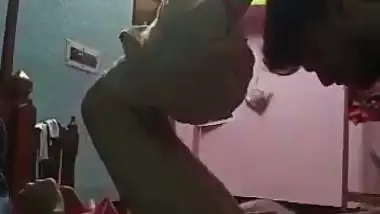 Guy fucks his stepsister’s tight pussy in the desi sex video