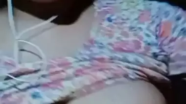 Red lips aunty naked live video call to boyfriend
