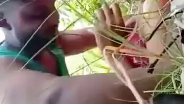 Trapping desi village girl and fucking her outdoor MMS