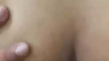 Guy drills his GF’s tight asshole in desi xxx MMS