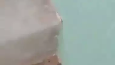 People catch a young couple fucking in desi sex MMS