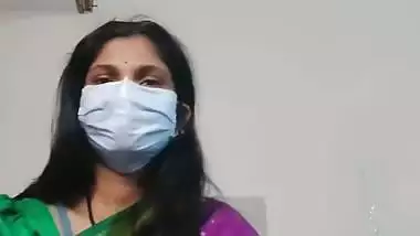 Desi bhabi removing saree and nude show for money