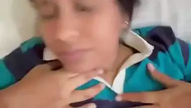 Young girl enjoys cock sucking in the Indian sex video
