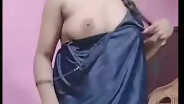 Big boob girl strips and shows her desi nude body on camera