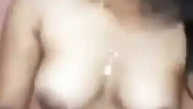 Desi xxx video of a hot girl riding like a whore